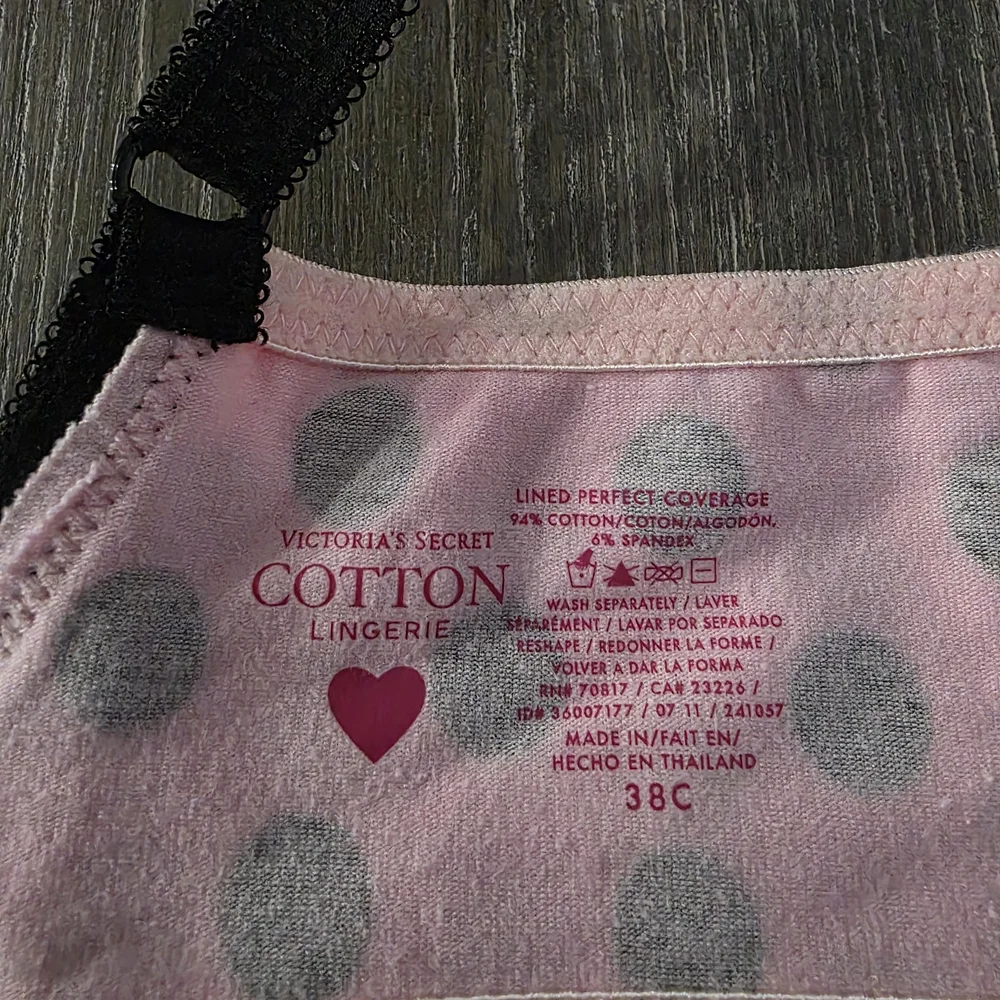 NWOT Victoria's Secret Pink Lined Perfect Coverage Bra Size 38C - Picture 5 of 5
